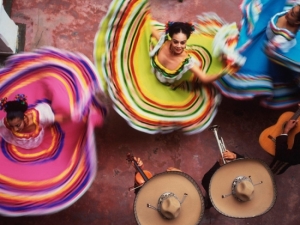 mexican-dancers